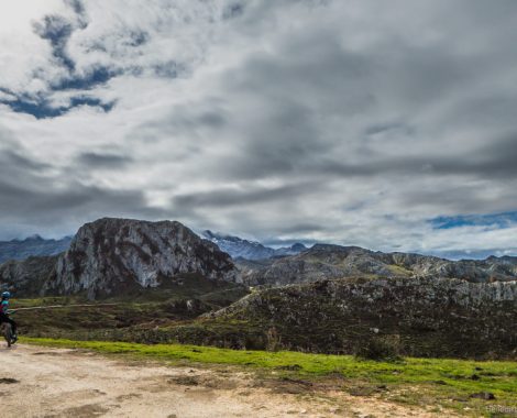 188_Asturia, Asturien, Avin, Drei Monate, Los Lagos, Mountainbike, Mountains, Picos de Europa, Spain, Spanien, Specialized, Specialized Turbo Levo FSR, threemonthsagypsy