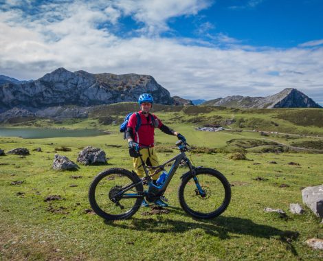 191_Asturia, Asturien, Avin, Drei Monate, Los Lagos, Mountainbike, Mountains, Picos de Europa, Spain, Spanien, Specialized, Specialized Turbo Levo FSR, threemonthsagypsy